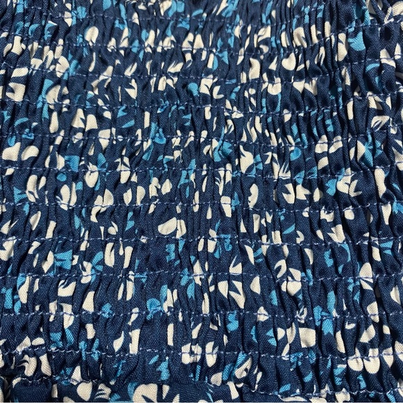 Blue Floral Girls smocked Romper NWOT 6/9 months summer fun - Picture 4 of 5